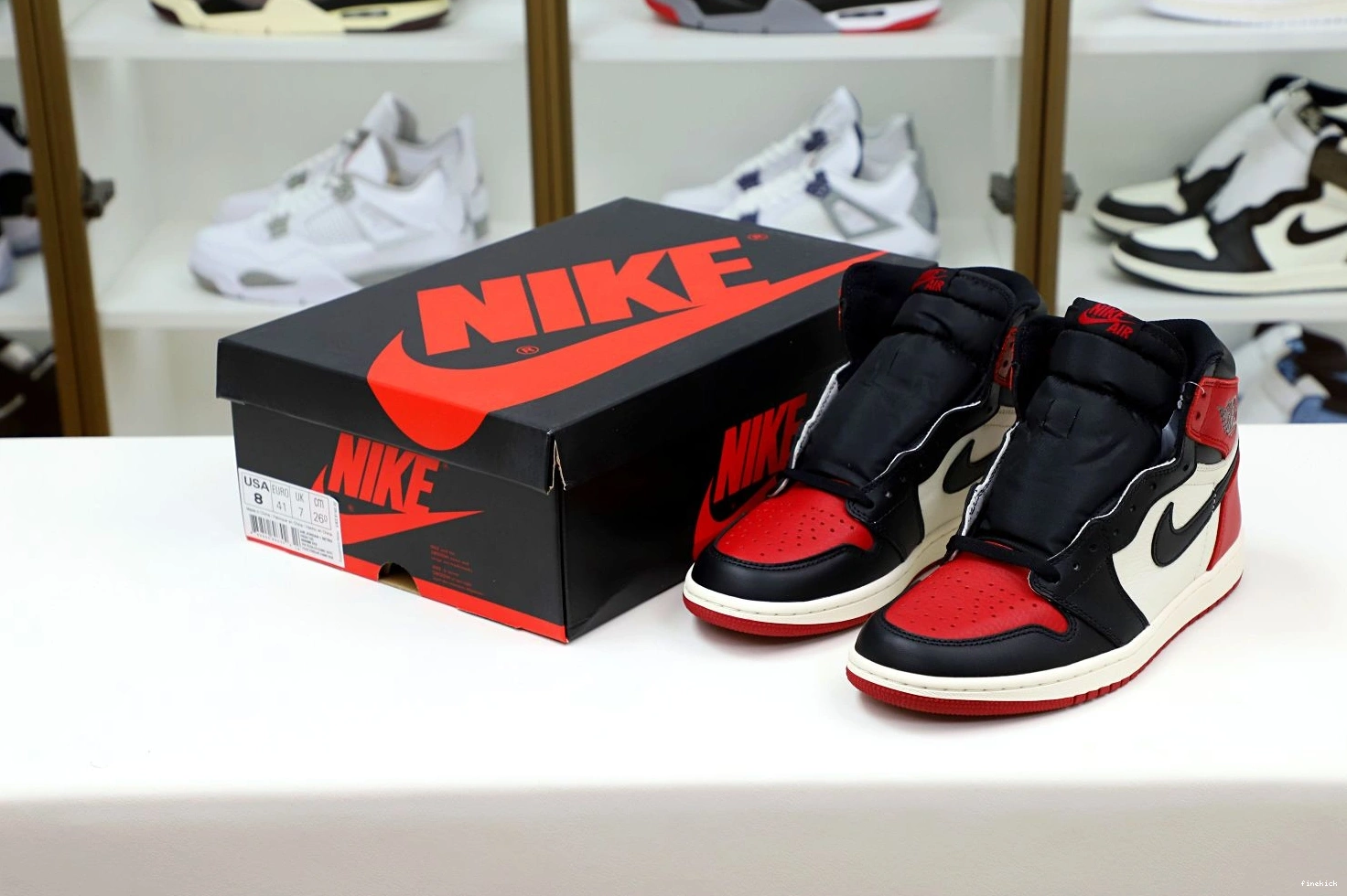 TOE' JORDAN 1 OG AIR RETRO 'BRED HIGH 0204
